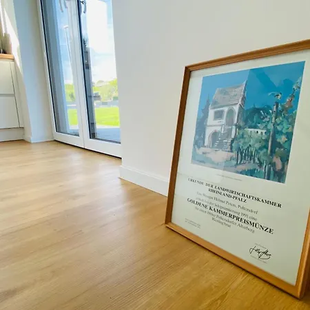 Haus Im Weinberg אלנז-פולטרסדורף