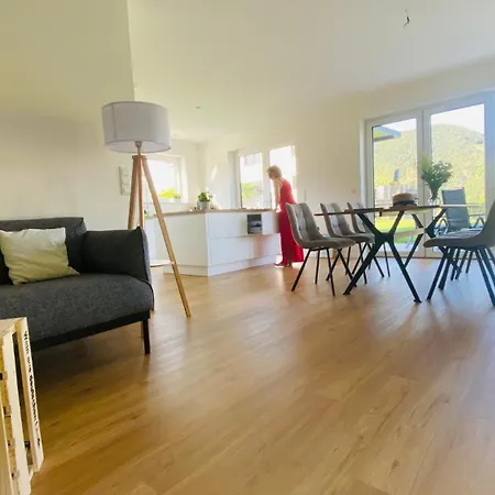 Haus Im Weinberg * Ellenz-Poltersdorf