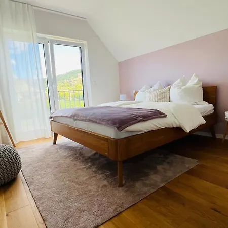 펜션 Haus Im Weinberg